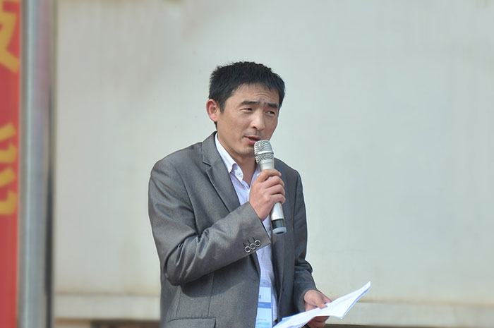 学生管理部姚主任提醒大家应自觉学习各项防震防火安全知识